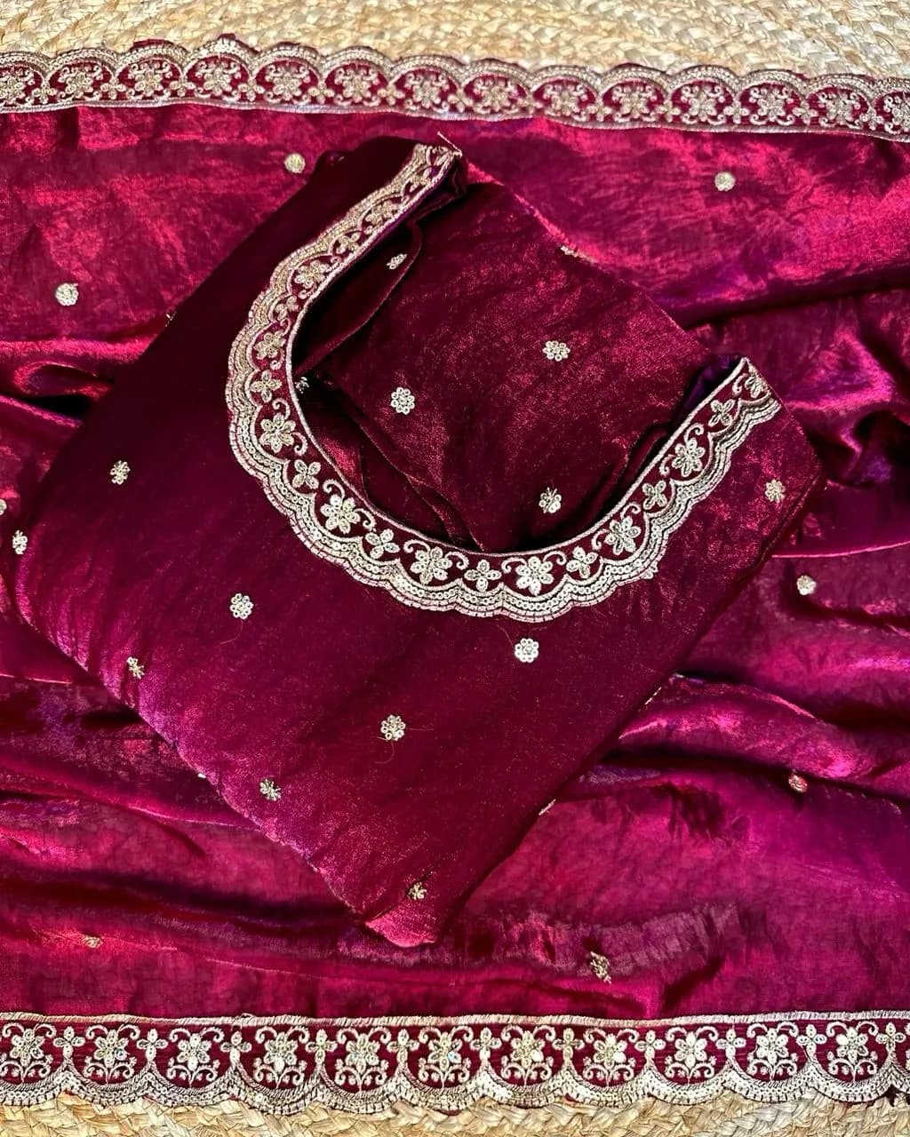 ❤️❤️Trending Space Silk Rich sequence embroidery Gown With Dupatta 💜💜