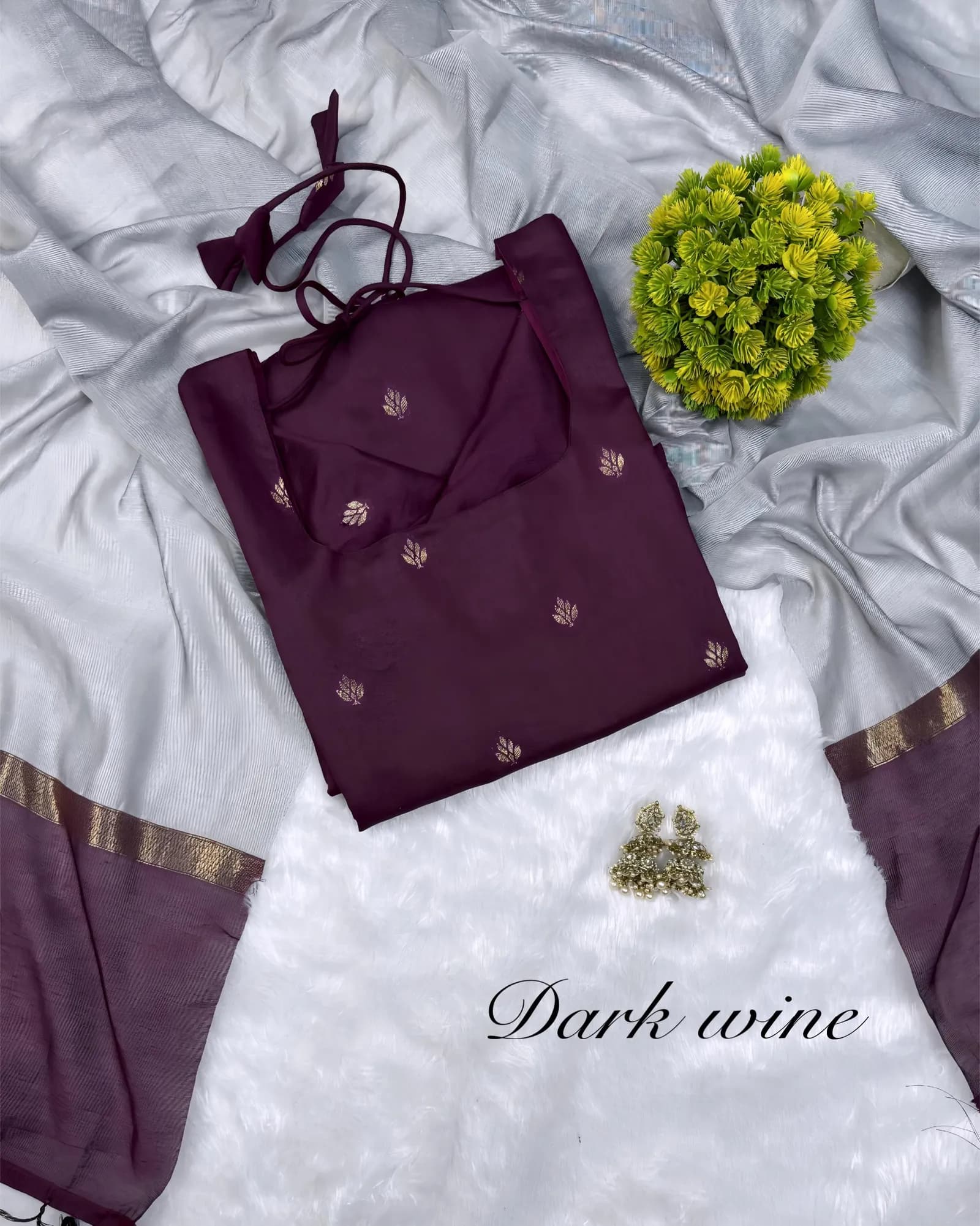 🌸🌸Premium Silk Cotton Kurti Set With Attractive Zari Buttas & Contrast Dupatta🌸🌸